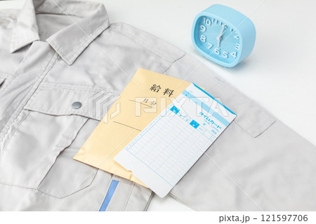 工場の作業着と給料イメージ02 121597706