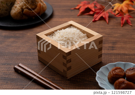 日本の白米 日本の白米 121598727