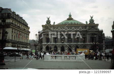 古写真 1982年9月 パリ、オペラ座付近の風景 古写真 1982年9月 パリ、オペラ座付近の風景 121599097