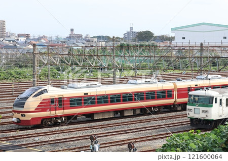 JR東日本東大宮車両基地の風景 121600064