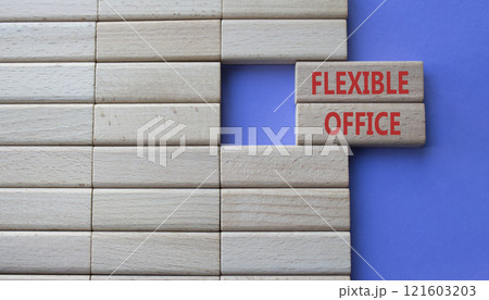Flexible Office symbol. Concept word Flexible Office on wooden blocks. Beautiful purple background. Business and Flexible Office concept. Copy space 121603203