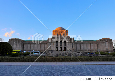 東京 神宮外苑 聖徳記念絵画館 東京 神宮外苑 聖徳記念絵画館 121603672