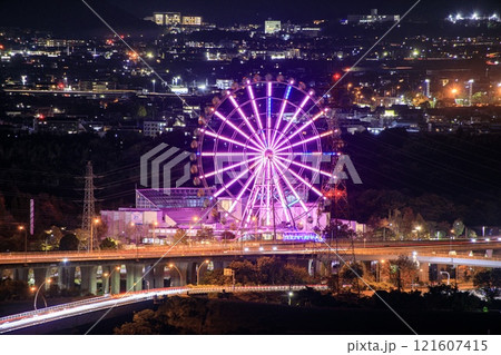 各務原市、河川環境楽園オアシスパークの夜景 121607415