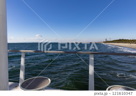 稲毛海浜公園(千葉市美浜区)より浦安市・東京方面を望む 稲毛海浜公園(千葉市美浜区)より浦安市・東京方面を望む 121610347