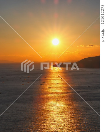 万葉の岬から見る播磨灘の夕景 121612278