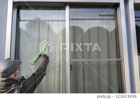 専門業者によるガラスクリーニング 121613939