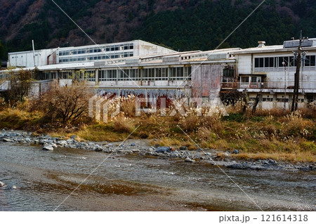廃工場 121614318