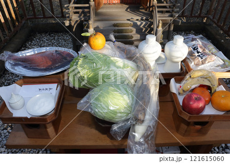 地域神社の正月のお供え 121615060