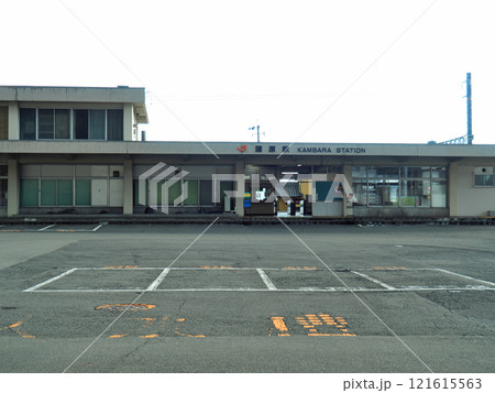 静岡県・JR蒲原駅（2018年） 121615563