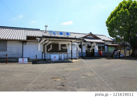 大和国の一宮『 三輪神社』さんへの玄関口…  桜井線(万葉まほろば線)【三輪駅】 121619011