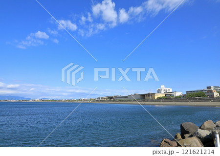 [定額] 初秋の鵠沼海岸の風景 ( 2023年10月 / 神奈川県 藤沢市 ) 121621214