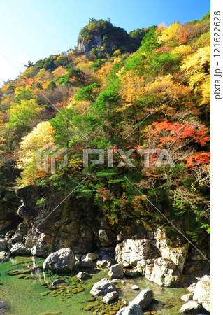 奈良県 川迫川渓谷の紅葉 奈良県 川迫川渓谷の紅葉 121622628