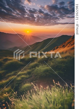 Mountain Sunrise: Dawn's First Light in Natureのイラスト素材 [121622961] - PIXTA