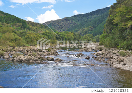 【四万十川】 撮影場所：高知県高岡郡四万十町上岡 121628521
