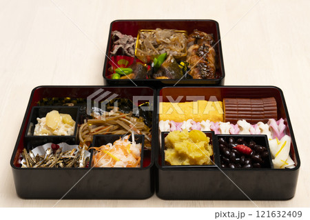 御節料理 おせち料理 一の重 二の重 三の重 御節料理 おせち料理 一の重 二の重 三の重 121632409