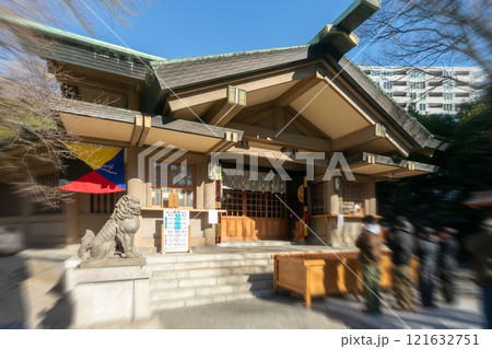 東郷神社の初詣で 121632751