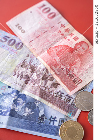 台湾の通貨 お札 現金 台湾の通貨 お札 現金 121632850