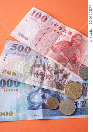 台湾の通貨 お札 現金 121632874