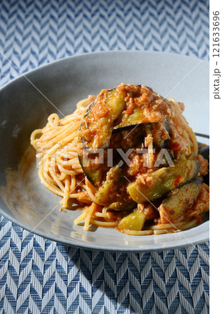 茄子とツナのトマトソースパスタ 茄子とツナのトマトソースパスタ 121633696