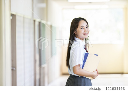 女子高生のポートレート カメラ目線 女子高生のポートレート カメラ目線 121635168