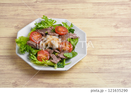 ローストビーフサラダ ローストビーフサラダ 121635290