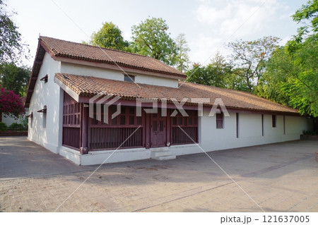 インド　世界遺産　古都アフマダーバードのガンジーアシュラム 121637005