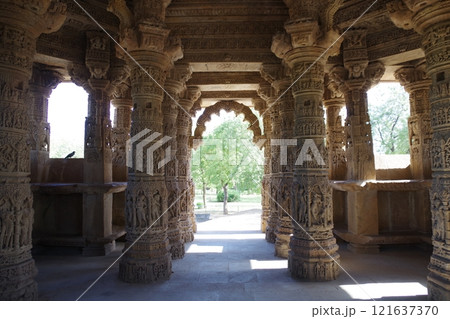 インド モデラーのスーリヤ寺院 インド モデラーのスーリヤ寺院 121637370