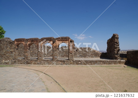 インド 世界遺産ラージャスターンの丘陵城塞群 クンバルガル城 インド 世界遺産ラージャスターンの丘陵城塞群 クンバルガル城 121637632