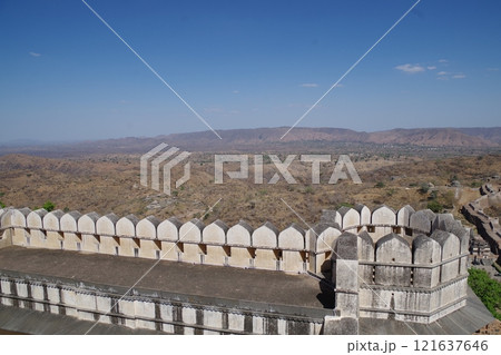 インド 世界遺産ラージャスターンの丘陵城塞群 クンバルガル城 インド 世界遺産ラージャスターンの丘陵城塞群 クンバルガル城 121637646