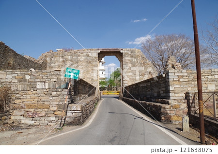 インド　世界遺産ラージャスターンの丘陵城塞群　チットールガル城塞 121638075