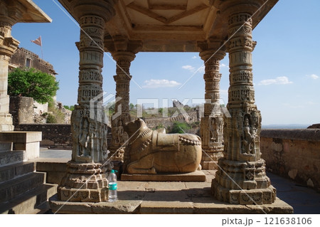 インド　世界遺産ラージャスターンの丘陵城塞群　チットールガル城塞 121638106