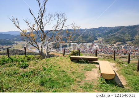 〈島根県〉月山富田城　西袖ヶ平からの眺め 121640013