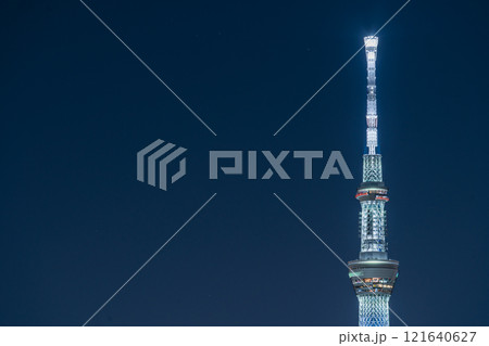 「東京都」東京スカイツリー・日本国旗をイメージした正月特別ライティング　夜景 121640627