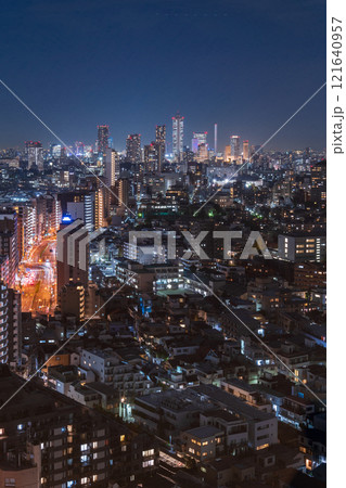 「東京都」シビックセンター展望台から望む夜景・文京区 「東京都」シビックセンター展望台から望む夜景・文京区 121640957
