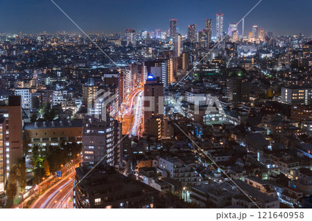 「東京都」シビックセンター展望台から望む夜景・文京区 「東京都」シビックセンター展望台から望む夜景・文京区 121640958