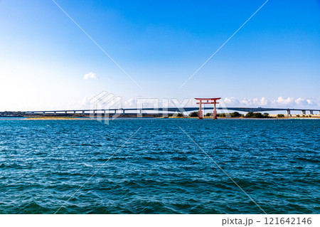 静岡県 浜名湖に浮かぶ鳥居 静岡県 浜名湖に浮かぶ鳥居 121642146