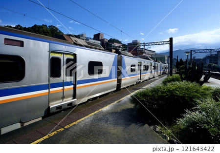 台湾鉄路管理局・区間車・EMU700型 121643422