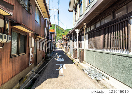【重要伝統的建築物群保存地区】津和野　魚町通りの風景　島根県鹿足郡津和野町 121646010