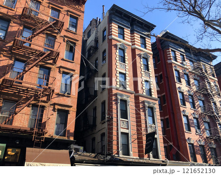 New York historical building facades, skyscrapers Manhattan, Art Deco architecture, Historical architectural gems New York, old historical building facades in NY, USA 121652130