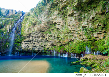 秋の雄川滝 鹿児島県錦江町 秋の雄川滝 鹿児島県錦江町 121655021