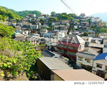 広島県呉市 両城の200階段の風景より 121657417