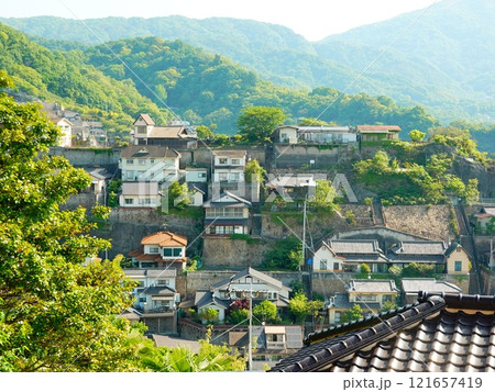 広島県呉市 両城の200階段の風景より 121657419