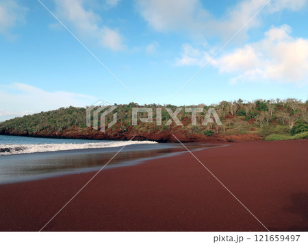 ガラパゴス諸島の各島々の自然景観 ガラパゴス諸島の各島々の自然景観 121659497