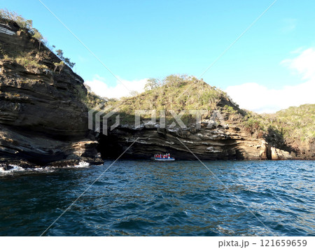 ガラパゴス諸島の各島々の自然景観 121659659