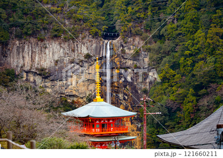 和歌山県　那智大社の風景(2024年12月) 121660211