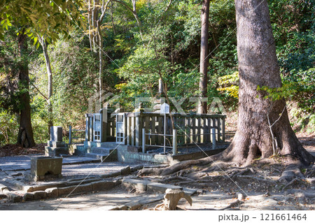 頼朝の墓 121661464