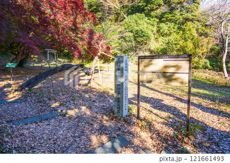 史跡法華堂跡（源頼朝墓・北条義時墓） 121661493