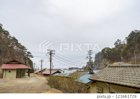 岩手　三陸　机浜番屋群の風景 121661729