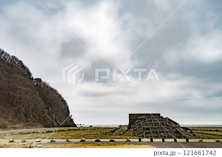 岩手 三陸 震災遺構 明戸海岸防潮堤 岩手 三陸 震災遺構 明戸海岸防潮堤 121661742