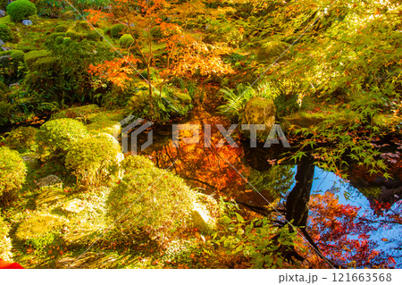 【京都風景】三千院 大原の里の紅葉は心にしみる秋色 【京都風景】三千院 大原の里の紅葉は心にしみる秋色 121663568